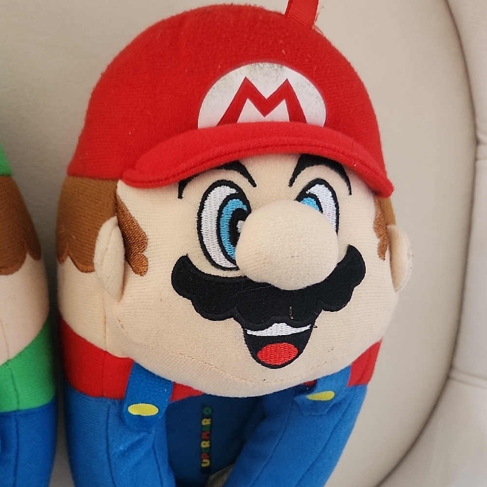 Nintendo Kids Mario and Luigi Slippers - Green and Red M13-1 - Picture 3 of 5